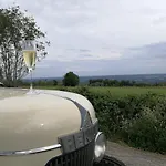 Апартаменты Alt Monjoie Рётген