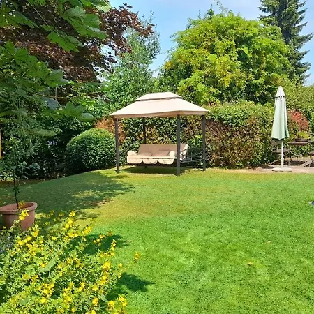 Alt Monjoie 로에트겐