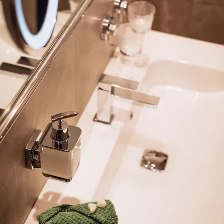 Alt Monjoie 아파트 *